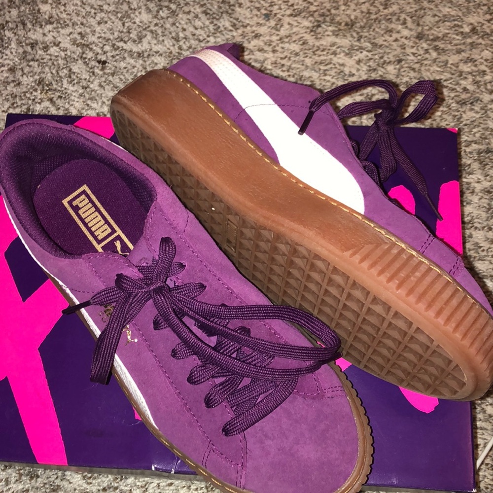 purple 7.5 puma sneakers